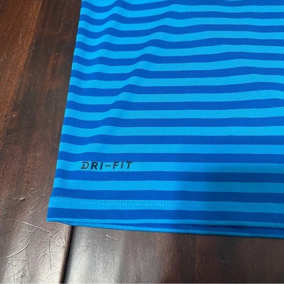Nike Golf Polo Men’s XL Blue Stripes Dri-Fit - Picture 4 of 7